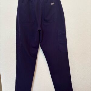 Figs HW Yola PO#4997 

Deep purple